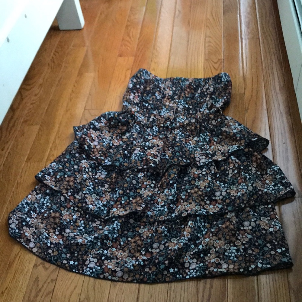 Strapless patterned dress